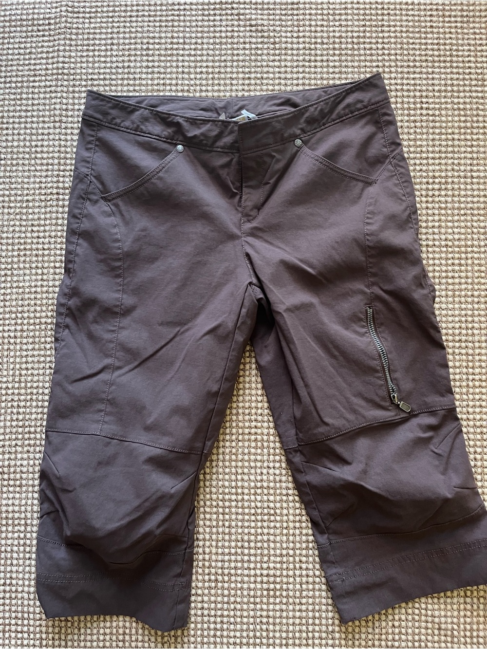 Athleta Brown Capris